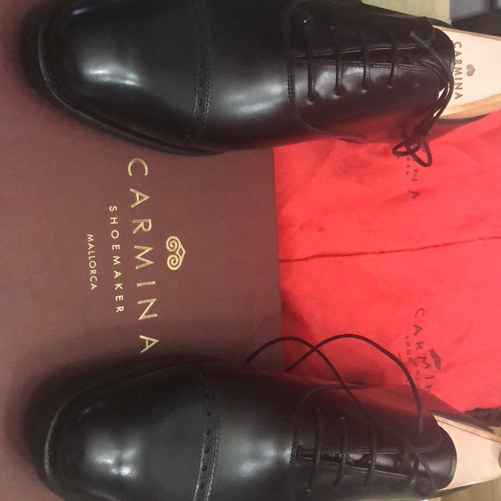 CARMiNA BLACK LEATHER BROGUE OXFORDS - NEW